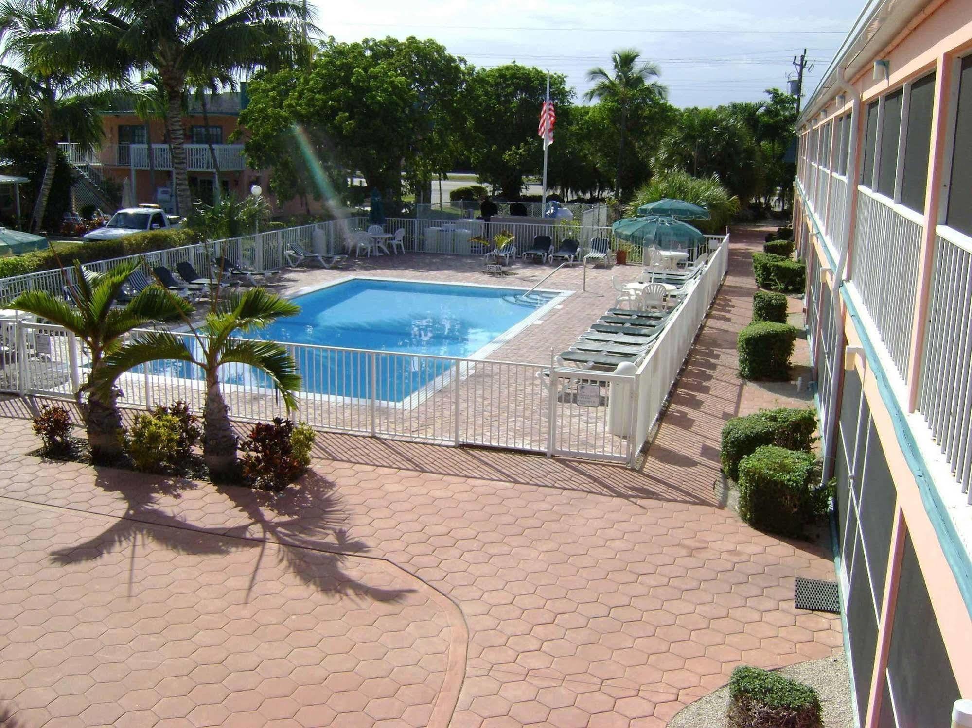 Breezy Palms Resort Исламорада Екстериор снимка